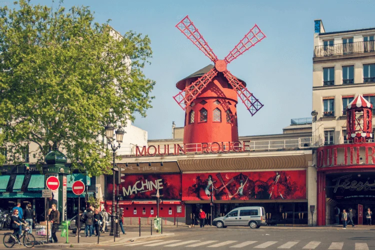 France Moulin Rouge