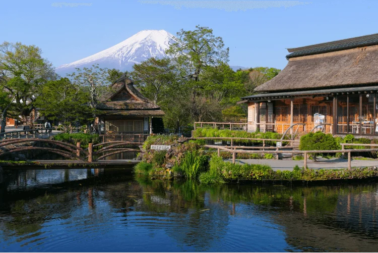 Japan Oshino Hakkai