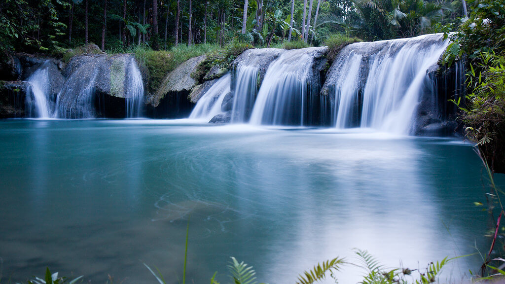 Philippines Cambugahay Falls