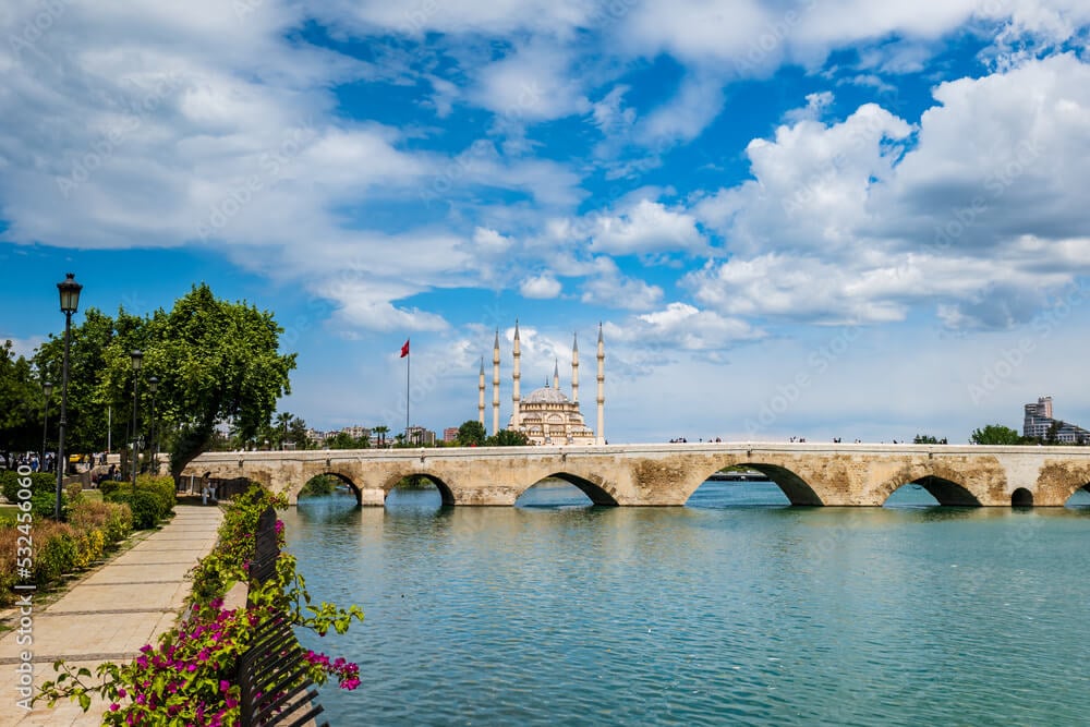 Ponte de Adana na Turquia