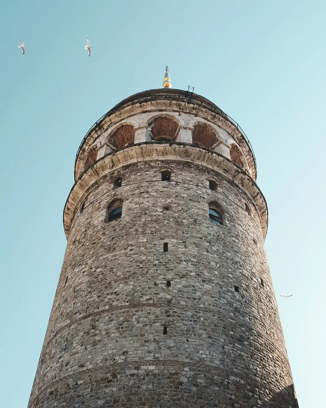 Fitur Struktural Menara Galata